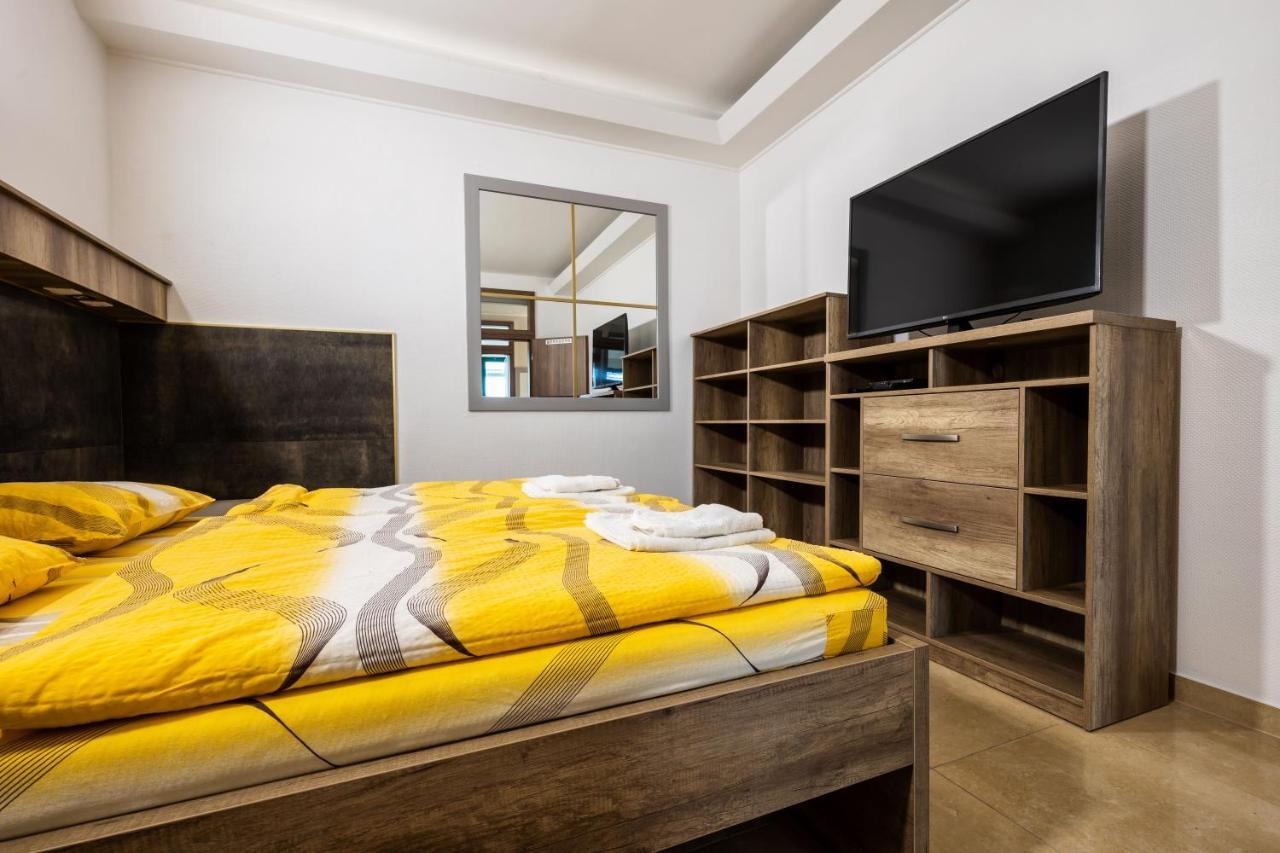 Hotel Napfeny Panzio Es Rendezvenyhaz Kecskemét Exteriér fotografie