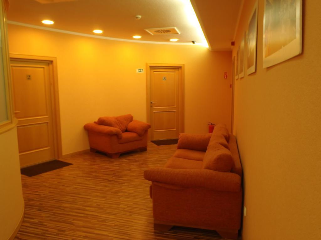 Hotel Napfeny Panzio Es Rendezvenyhaz Kecskemét Exteriér fotografie