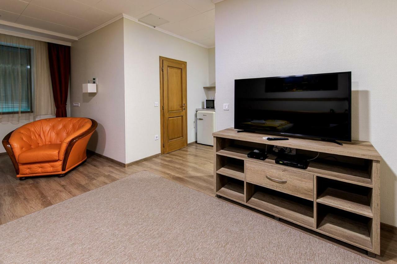 Hotel Napfeny Panzio Es Rendezvenyhaz Kecskemét Exteriér fotografie